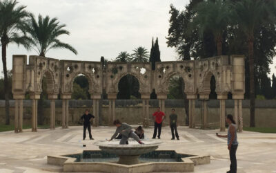 Mes de Danza 23 en los jardines andalusíes